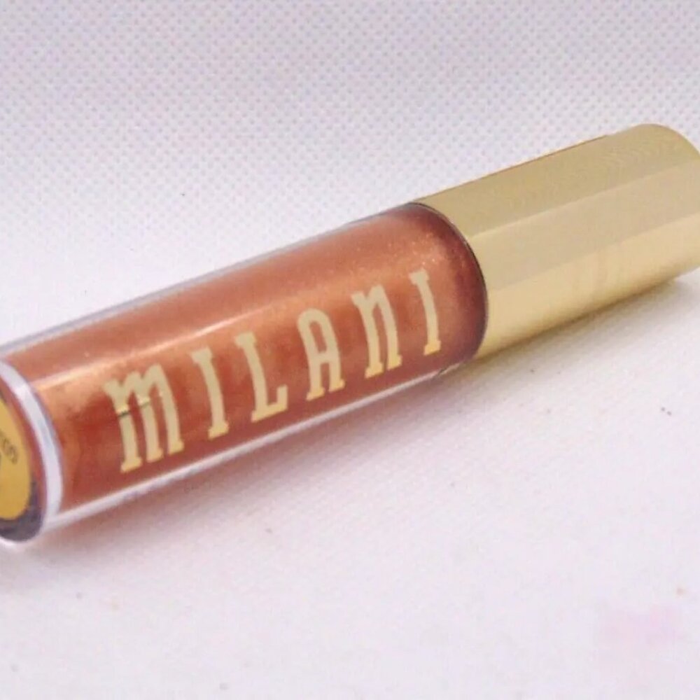 MILANI KEEP IT FULL Nourishing Lip Plumper No.10 Gold Dust 0.13oz./3.70ml NEW